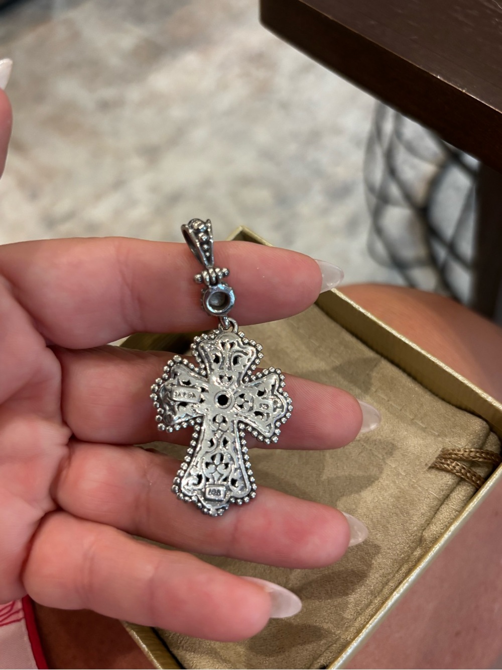 Sterling silver and 14k gold cross pendant - Picture 2 of 4